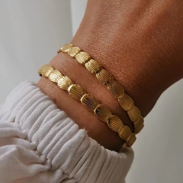 New Trendy 18K Gold Plated Fashion Jewelry Shell Shape Opening Bangles  